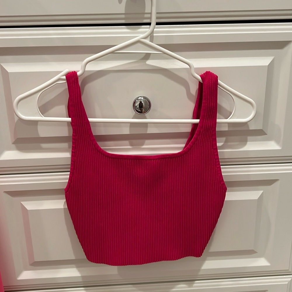 Ribbed Aritzia Tank